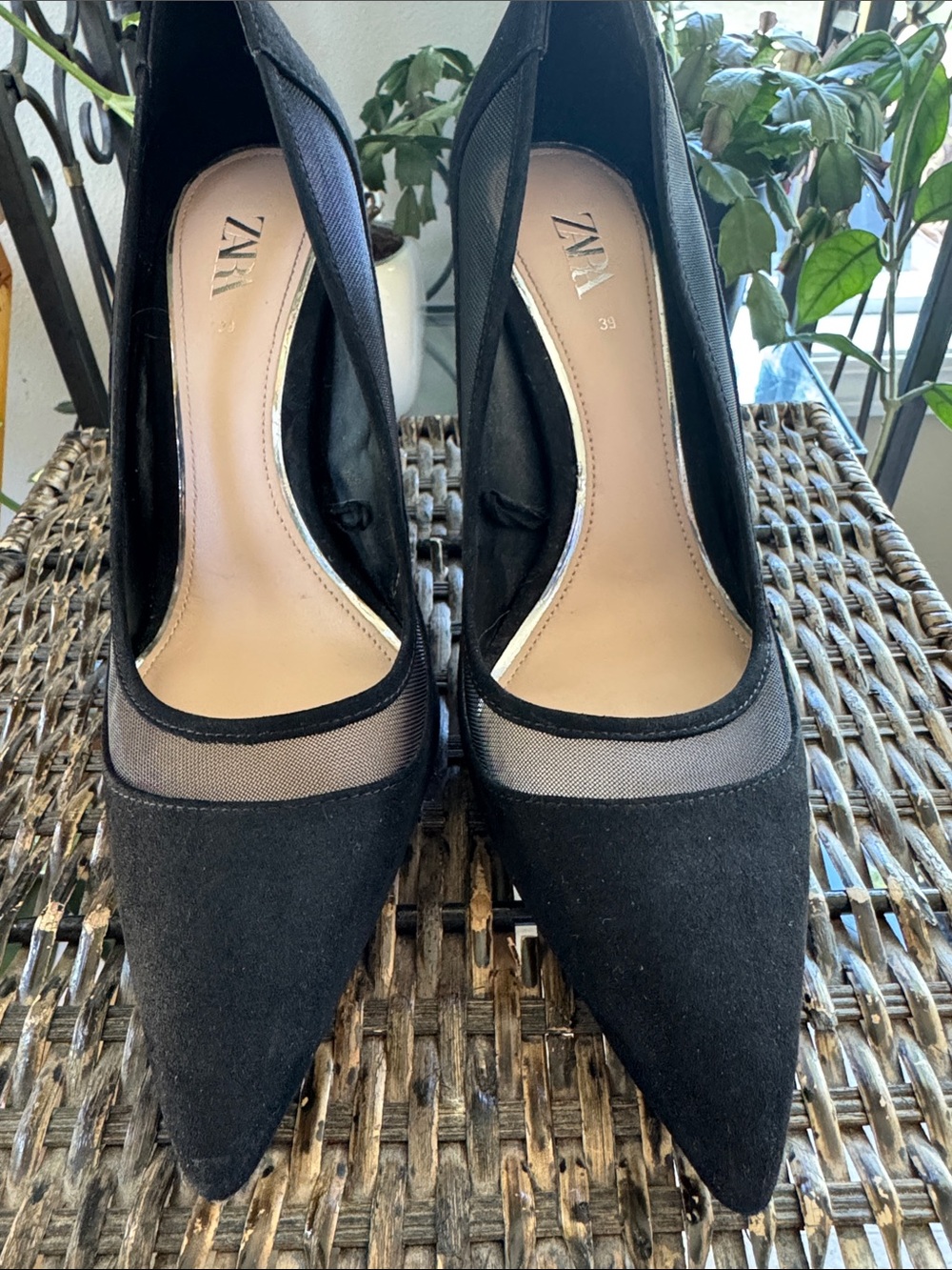 Zara Black Pointed Mesh stiletto pumps Heel women’s size 39 or 8